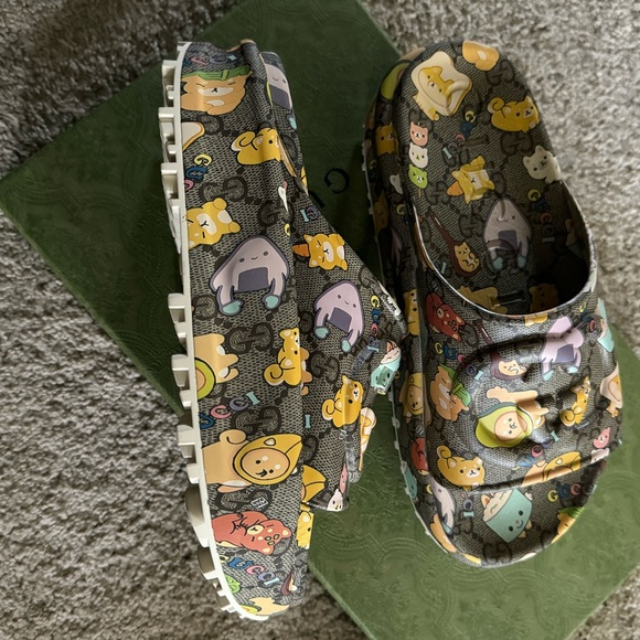 Gucci Slide - Picture 3 of 4